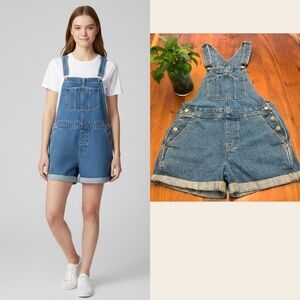 OLD NAVY Oversized Slouchy Light Washed Relaxed Fit Casual Overall Denim Shorts